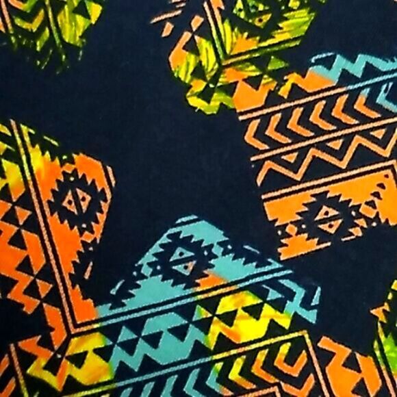 Lularoe Aztec Randy Raglan T - Picture 10 of 10